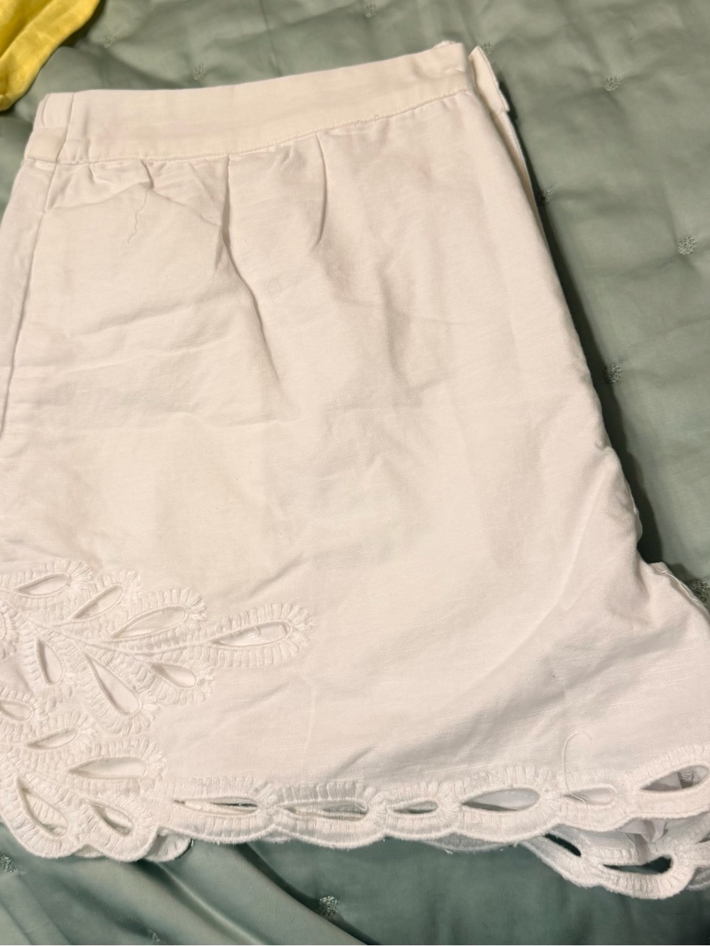 NWT ASTR White Eyelet Scallop Hem Shorts XL